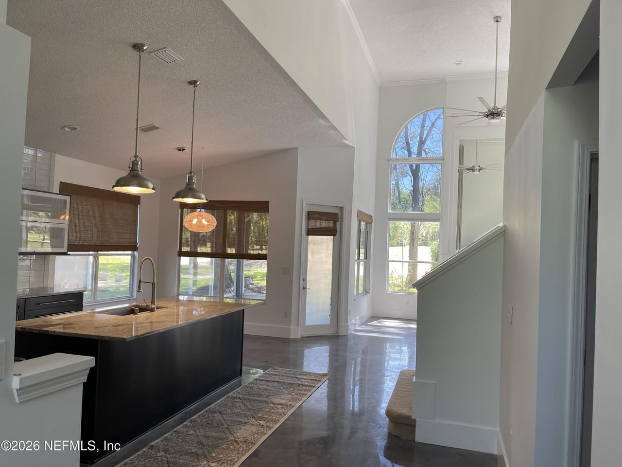 3996 Richmond Park Dr E - Photo 2 of 8