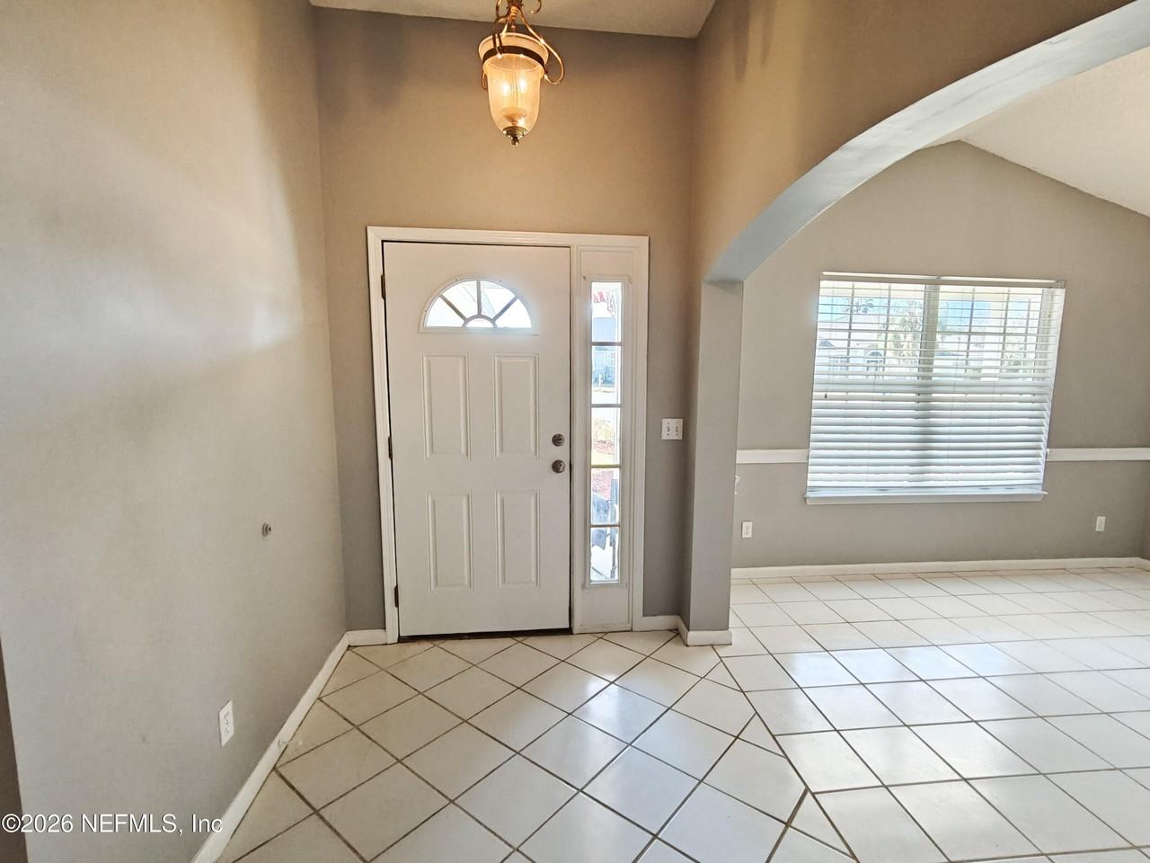 1563 Lakeway Dr - Photo 7 of 50