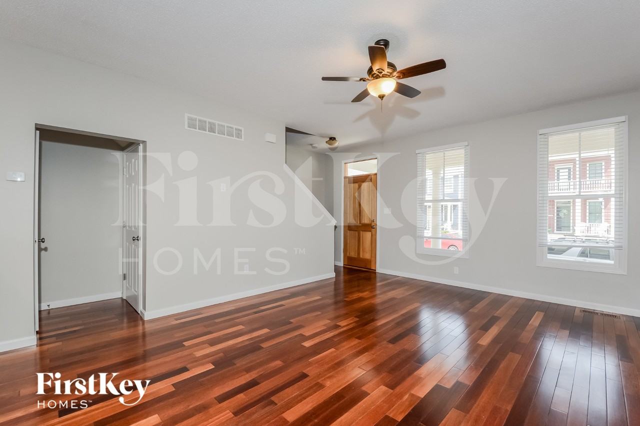 3429 W Lime Kiln - Photo 3 of 15