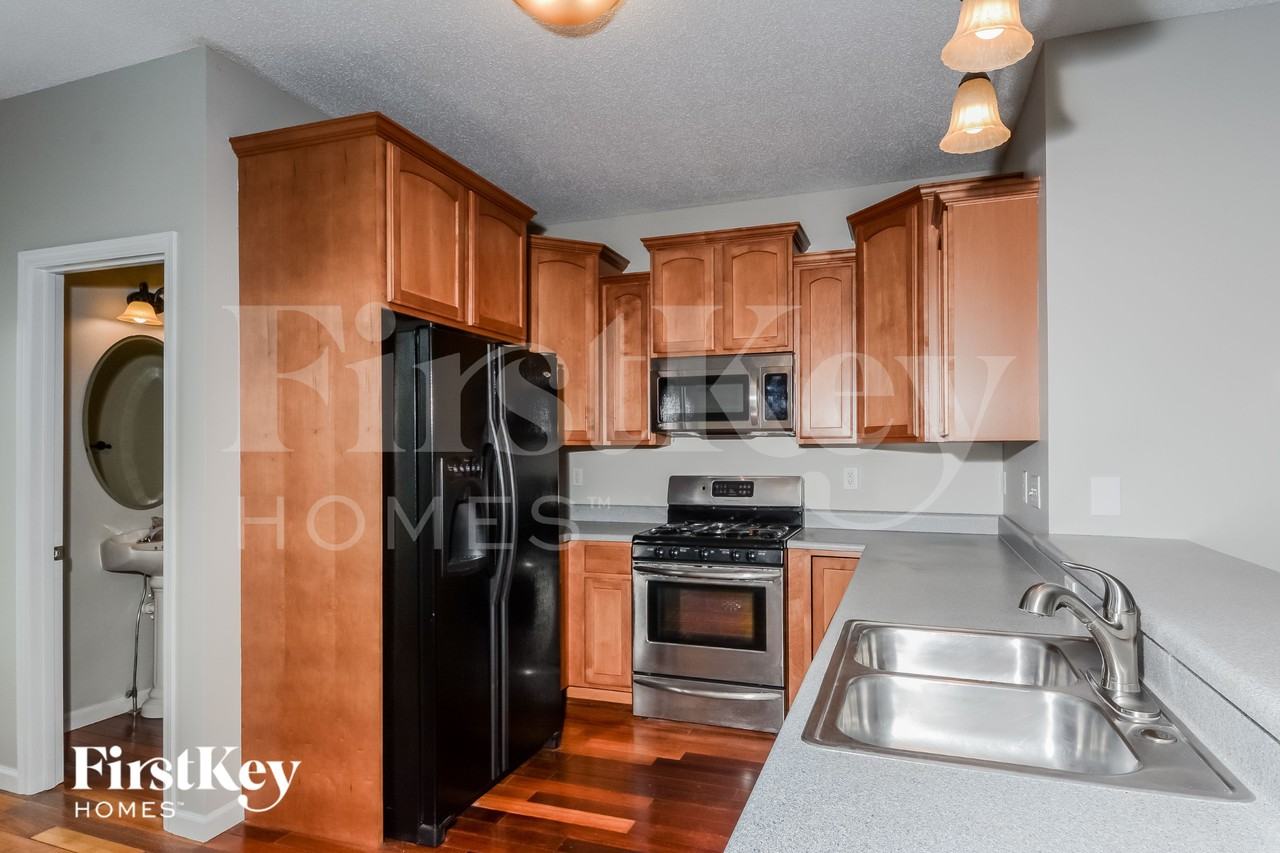 3429 W Lime Kiln - Photo 6 of 15