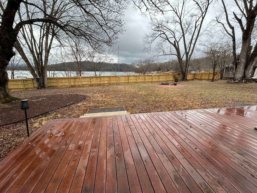 110 Penland Point Dr - Photo 3 of 18