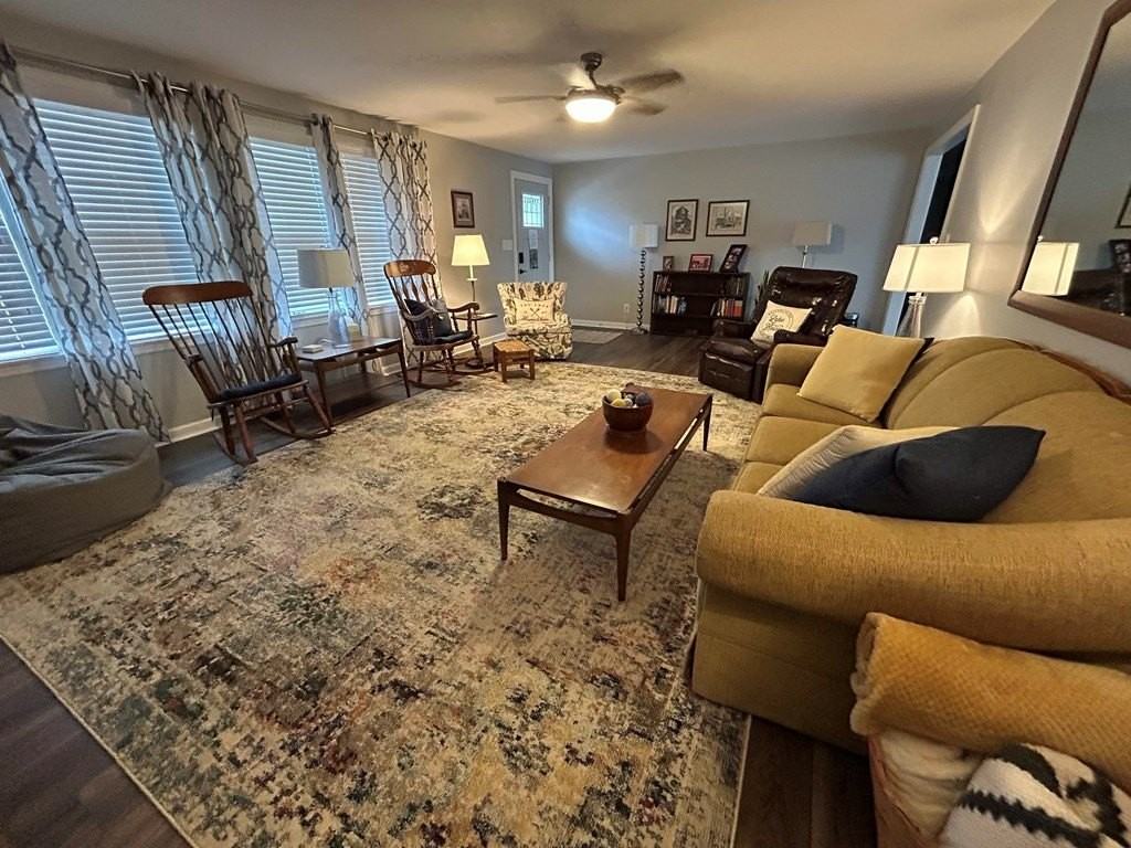 110 Penland Point Dr - Photo 4 of 18