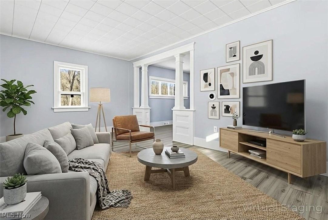 1729 E 26th St - Photo 3 of 14