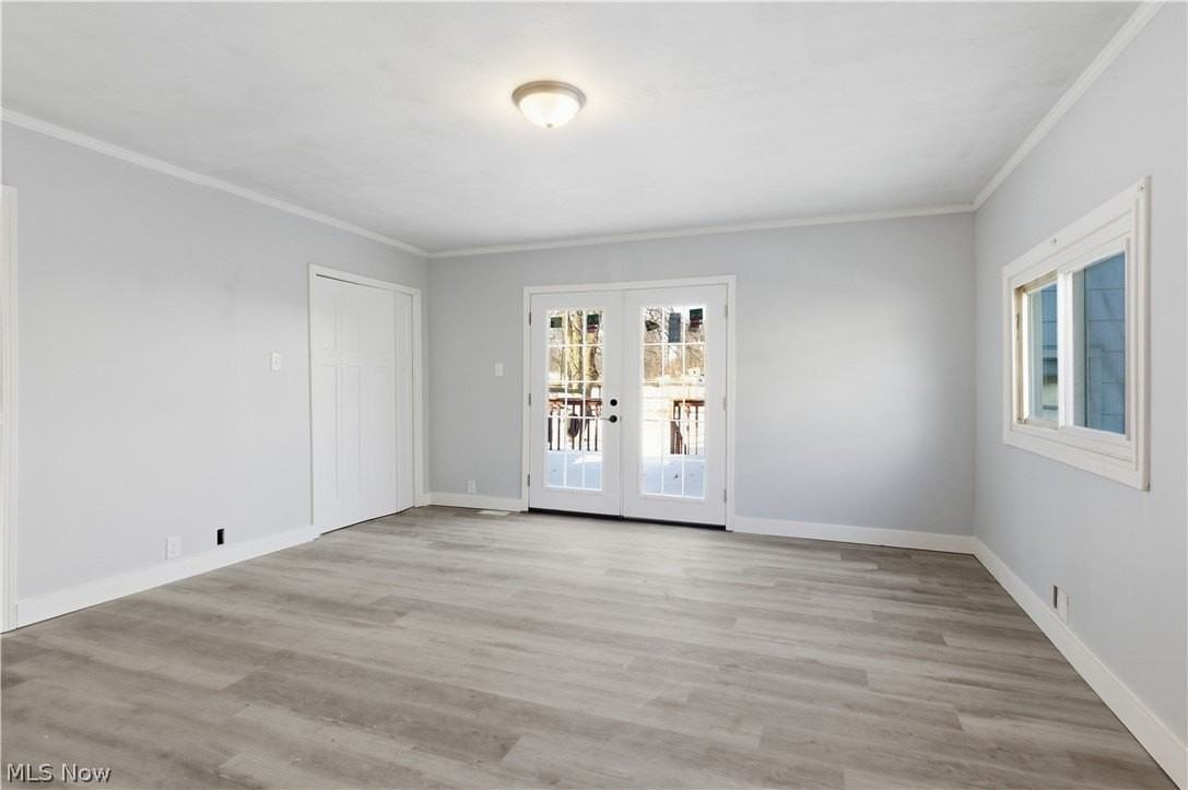 1115 Myrtle Ave - Photo 3 of 13