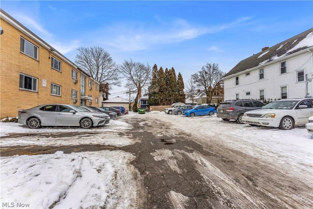 1415 Wyandotte Ave Apt 306 #306 - Photo 2 of 19