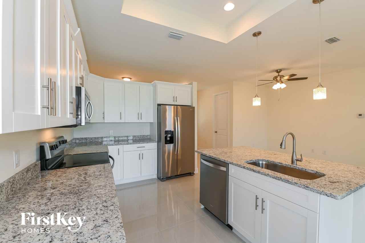 3608 18th St Sw - Photo 4 of 15