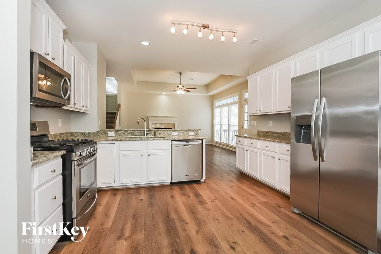 112 Market Ln - Photo 5 of 15