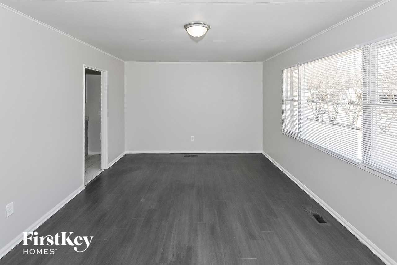 415 Mcdermitt Rd - Photo 3 of 15