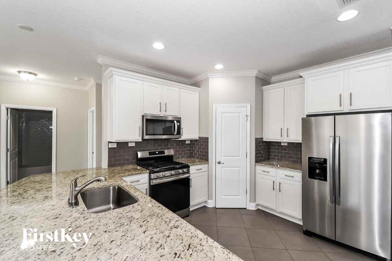 2406 Caney Oaks Dr - Photo 4 of 15