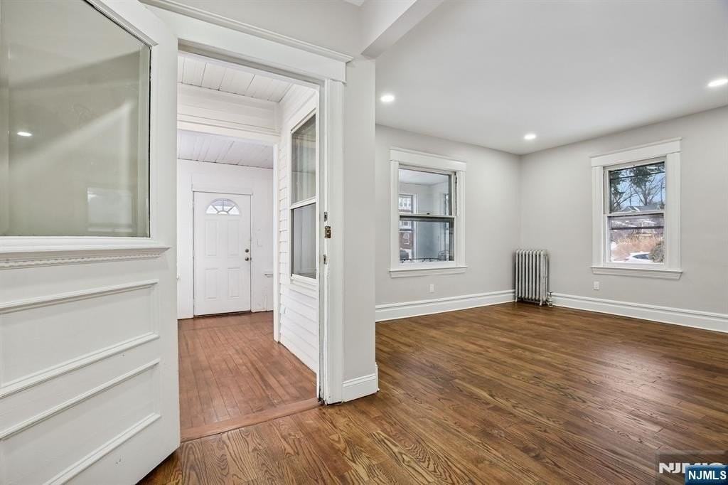 99 Lincoln St - Photo 5 of 31