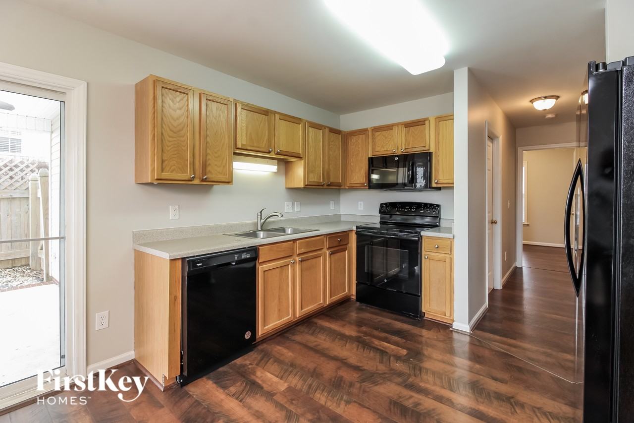 164 Wynbrook Ct - Photo 4 of 15