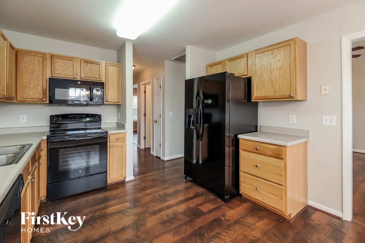 164 Wynbrook Ct - Photo 5 of 15