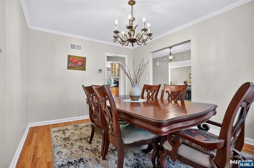 16 Greentree Ter - Photo 6 of 20