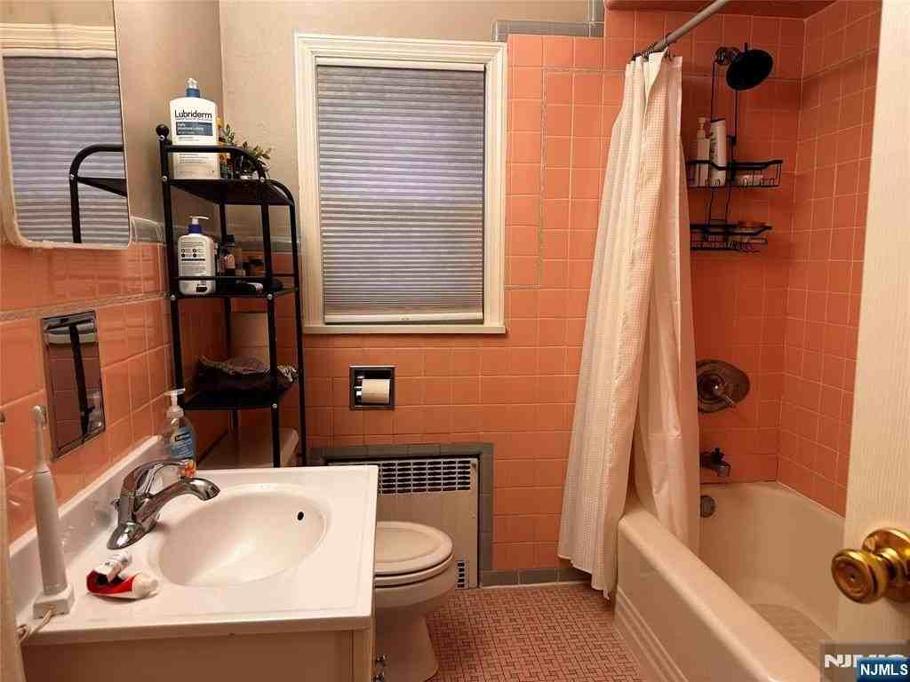 295 Grove St - Photo 7 of 10