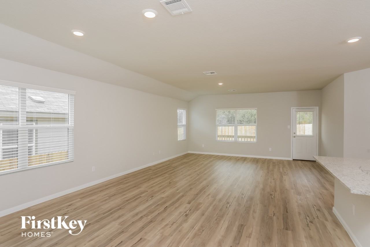 31773 Untrodden Way - Photo 2 of 15