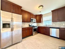 623 Magnolia Ave ## 625 - Photo 1 of 1