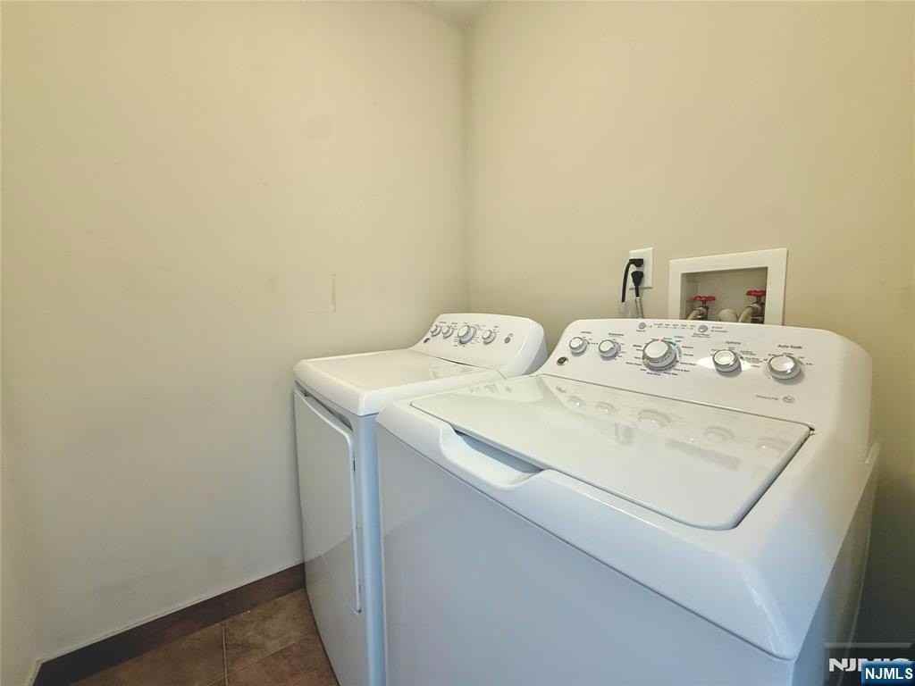 623 Magnolia Ave - Photo 5 of 16