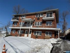 419 Paterson Ave - Photo 1 of 1