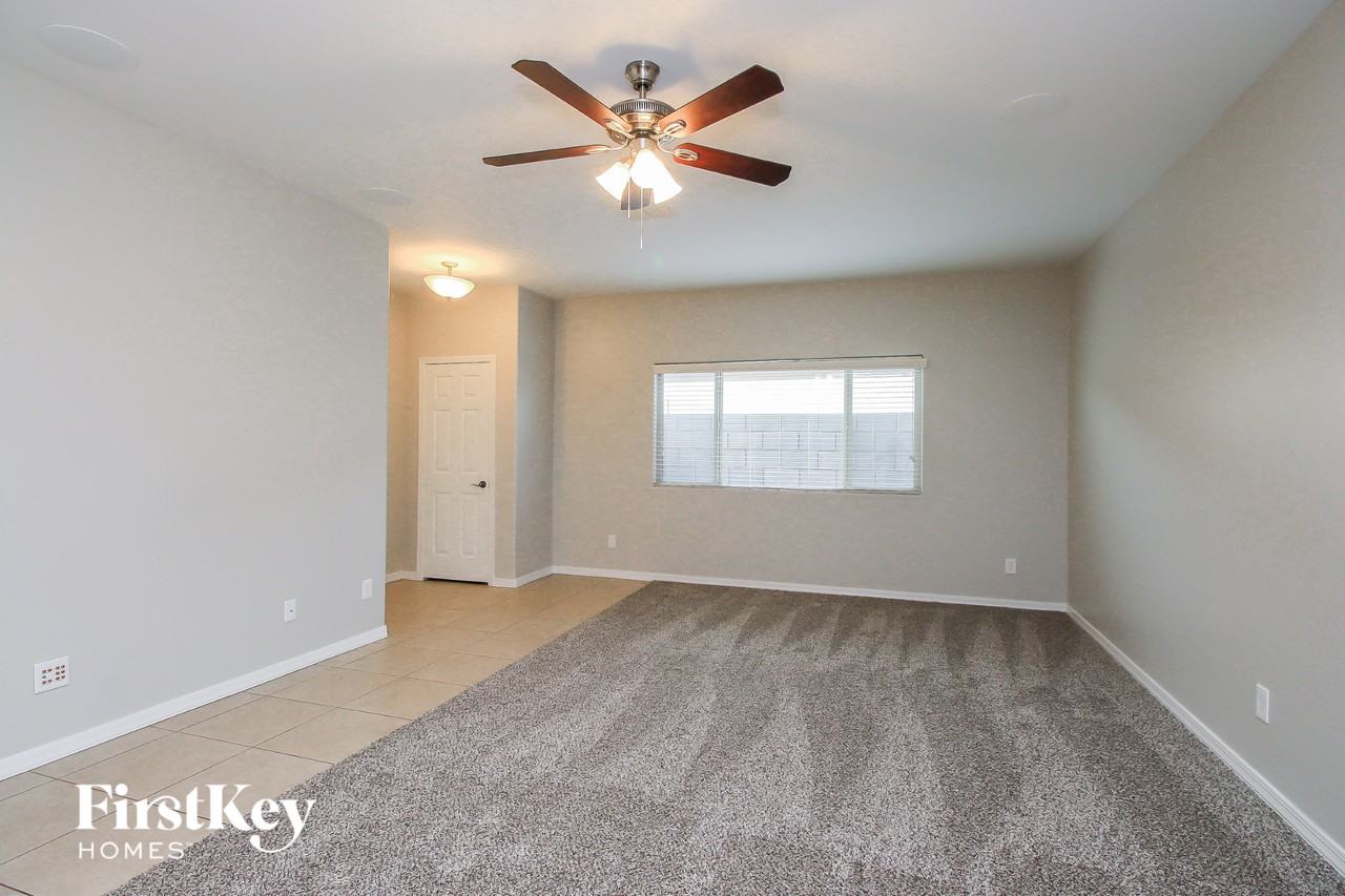 900 W Leadwood Ave - Photo 3 of 15