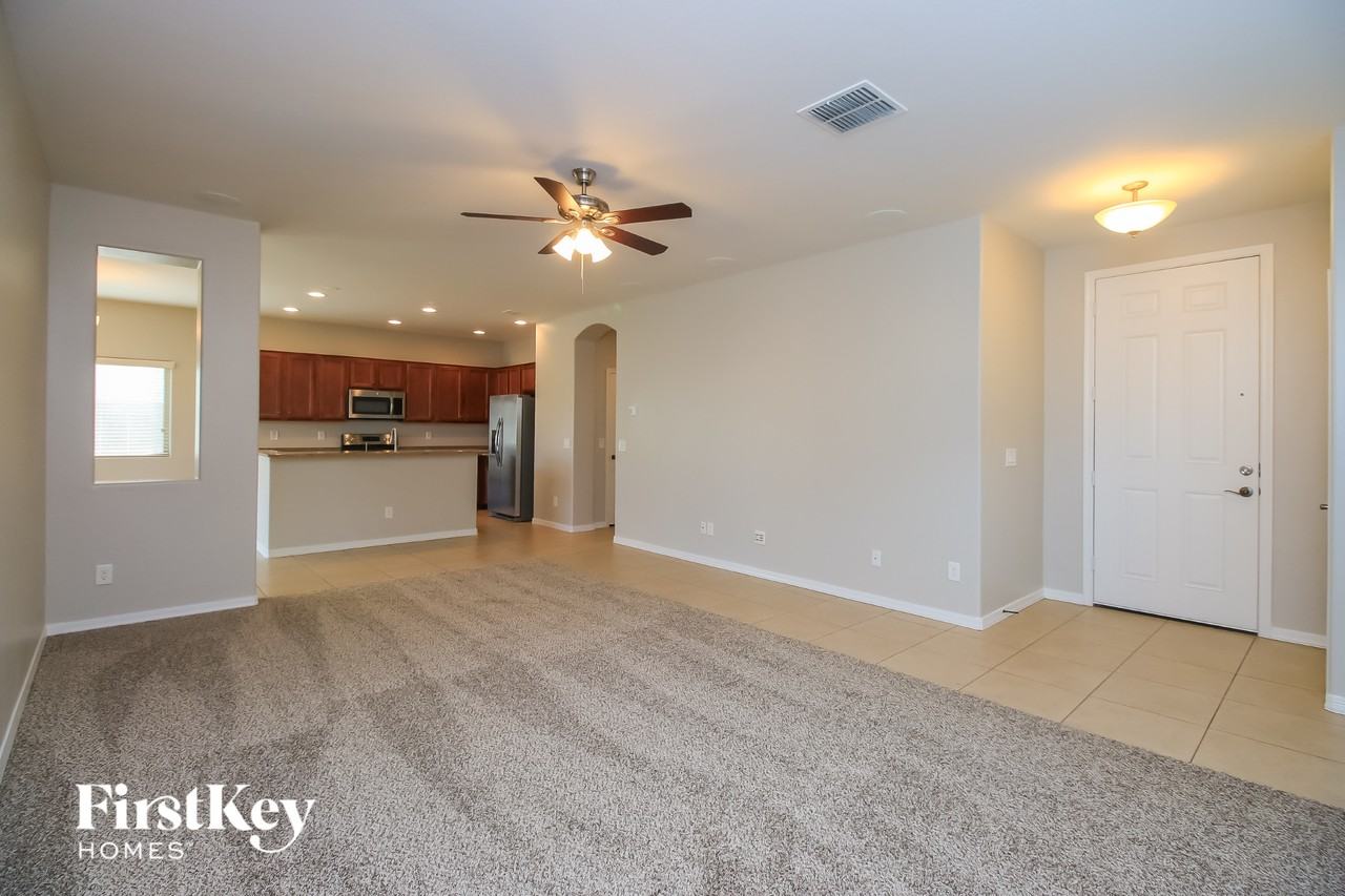 900 W Leadwood Ave - Photo 4 of 15