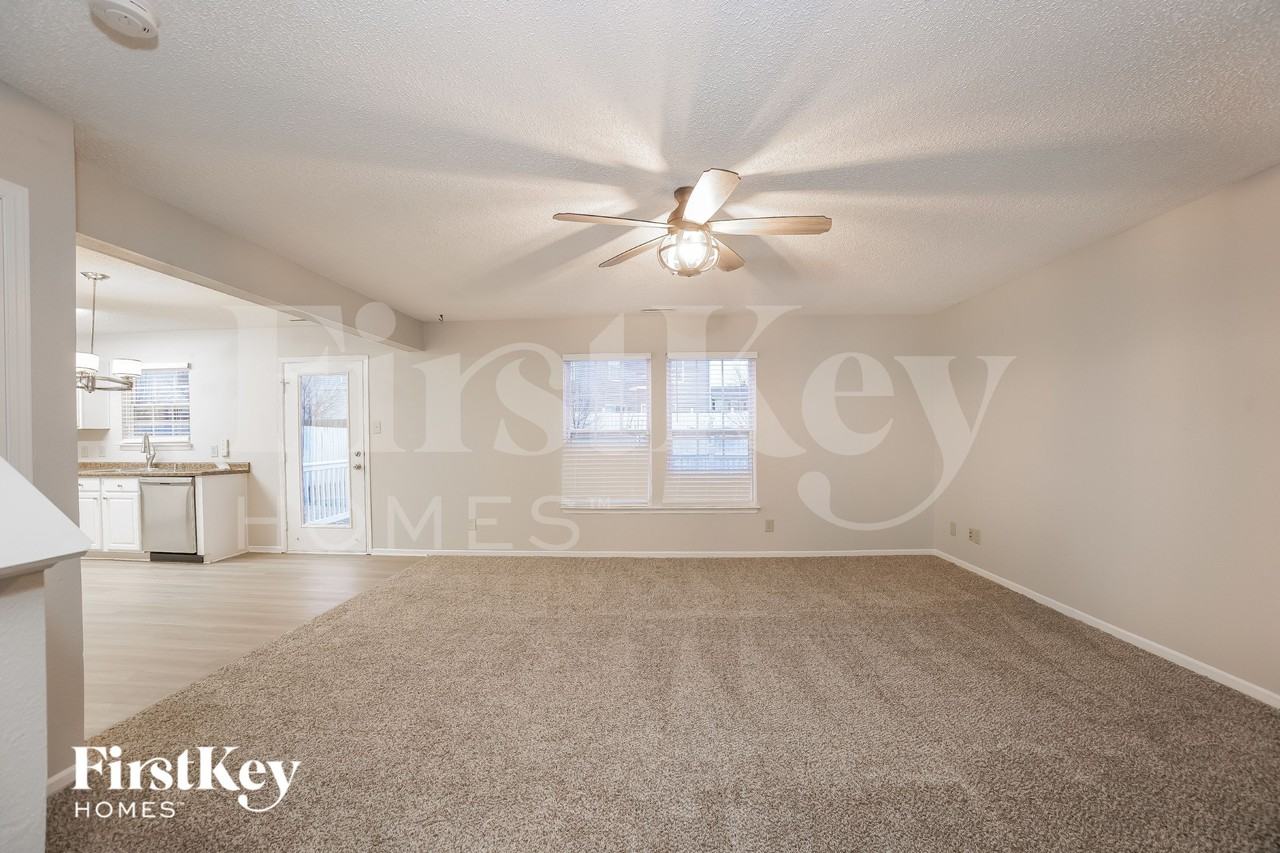 10814 Albertson Dr - Photo 2 of 15