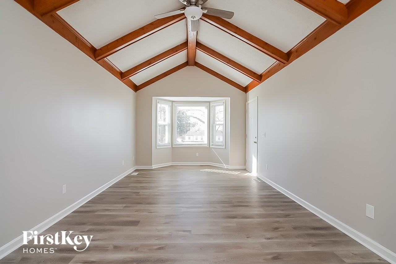 391 Albright Ln - Photo 2 of 15