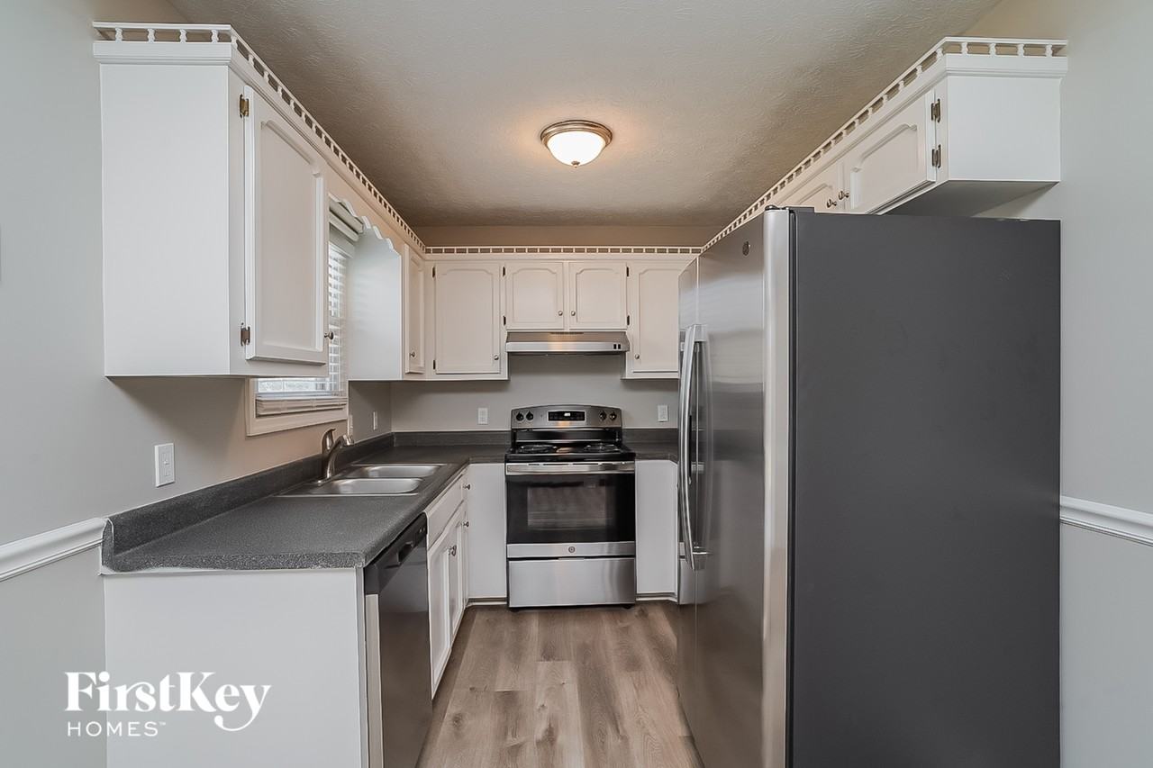 391 Albright Ln - Photo 6 of 15