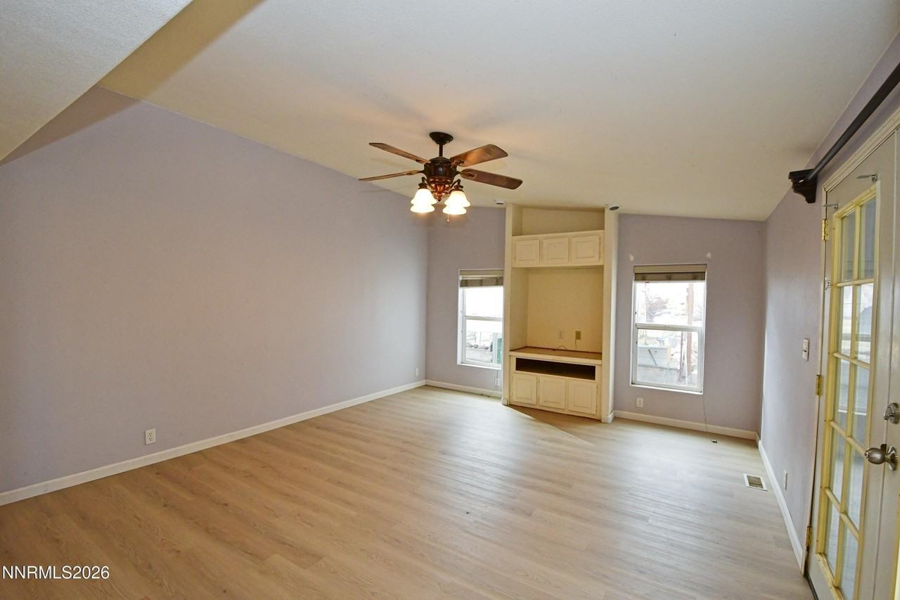 10740 Geurts Ln - Photo 7 of 34