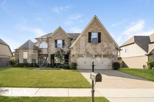 featured image of 6265 Dawson Creek Ln