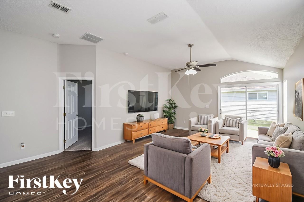 2956 Centerwood Dr - Photo 4 of 18