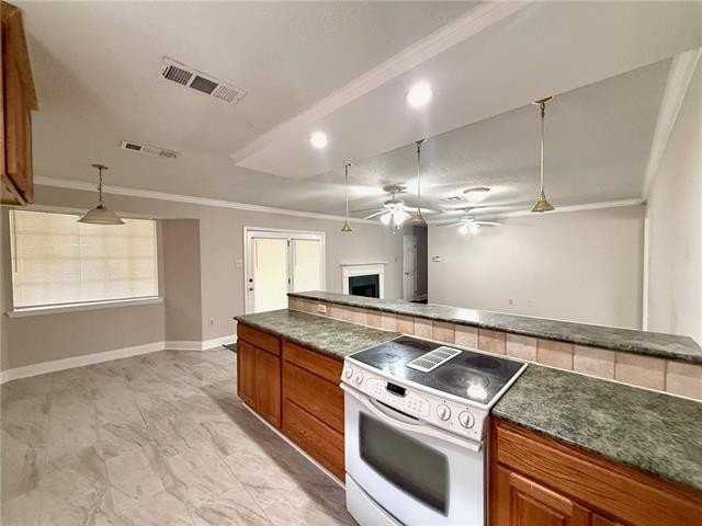 3520 Taft Park - Photo 4 of 16