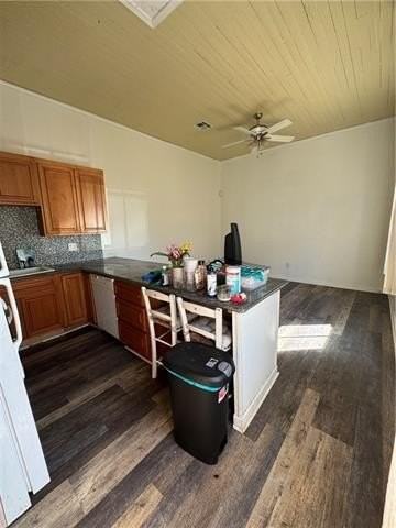 1730 Joliet St - Photo 4 of 7