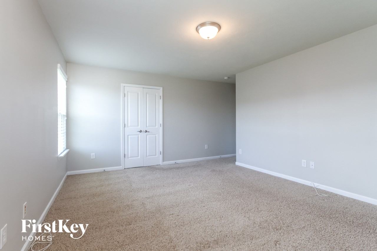 11231 Dobbins Dr - Photo 6 of 15