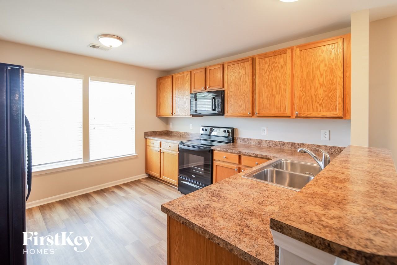 8281 Little Sydneys Way - Photo 7 of 15