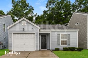 featured image of 215 Coosawatchie St