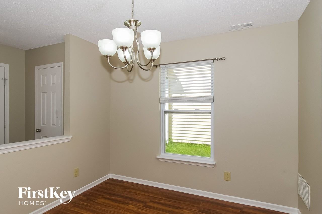 10188 Cumberland Pointe Blvd - Photo 5 of 15