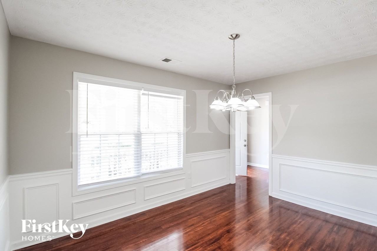 268 Rockingham Dr - Photo 5 of 15