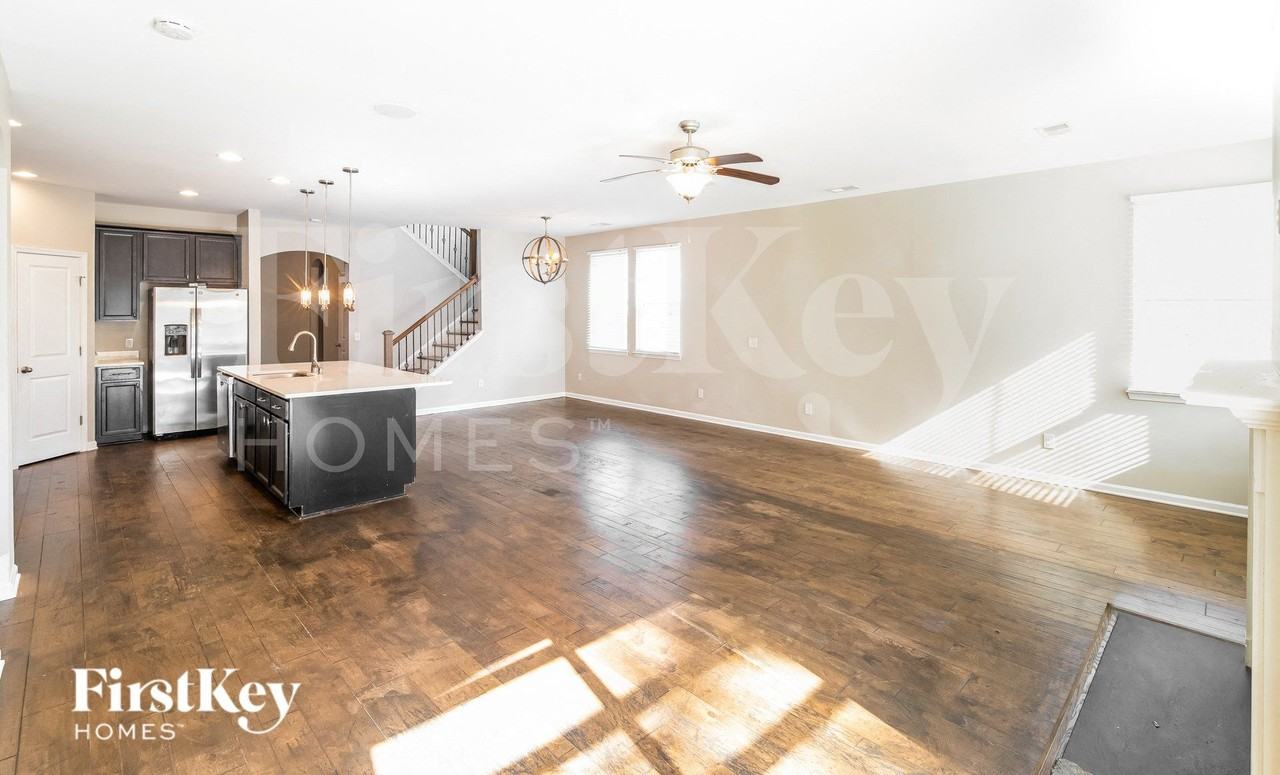 213 Secretariat Dr - Photo 4 of 16