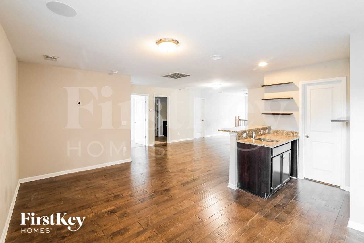 213 Secretariat Dr - Photo 6 of 16