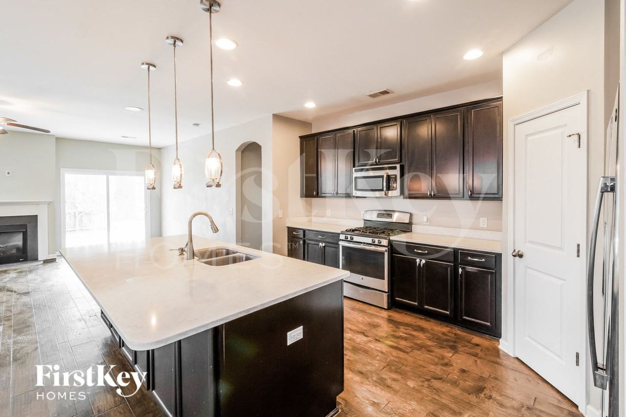 213 Secretariat Dr - Photo 7 of 16