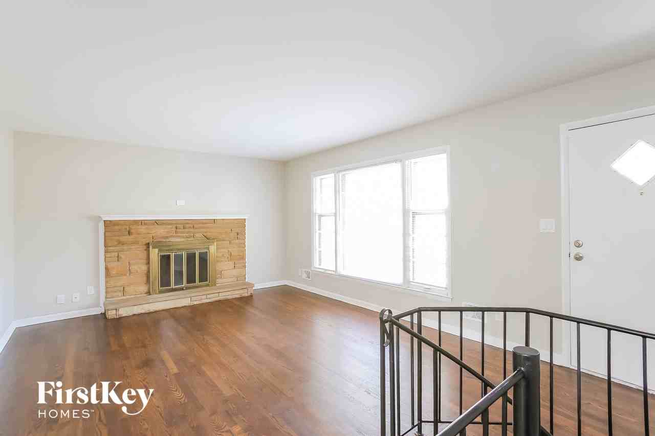 9707 E 79th Ter - Photo 3 of 15