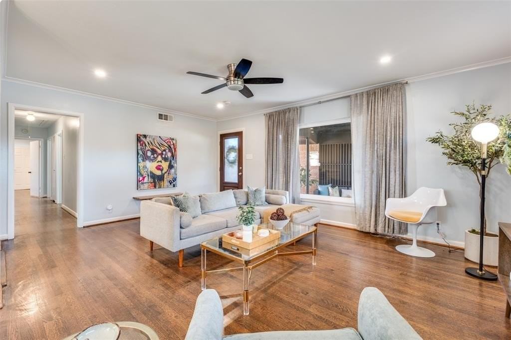 7120 Dalewood Ln - Photo 3 of 17