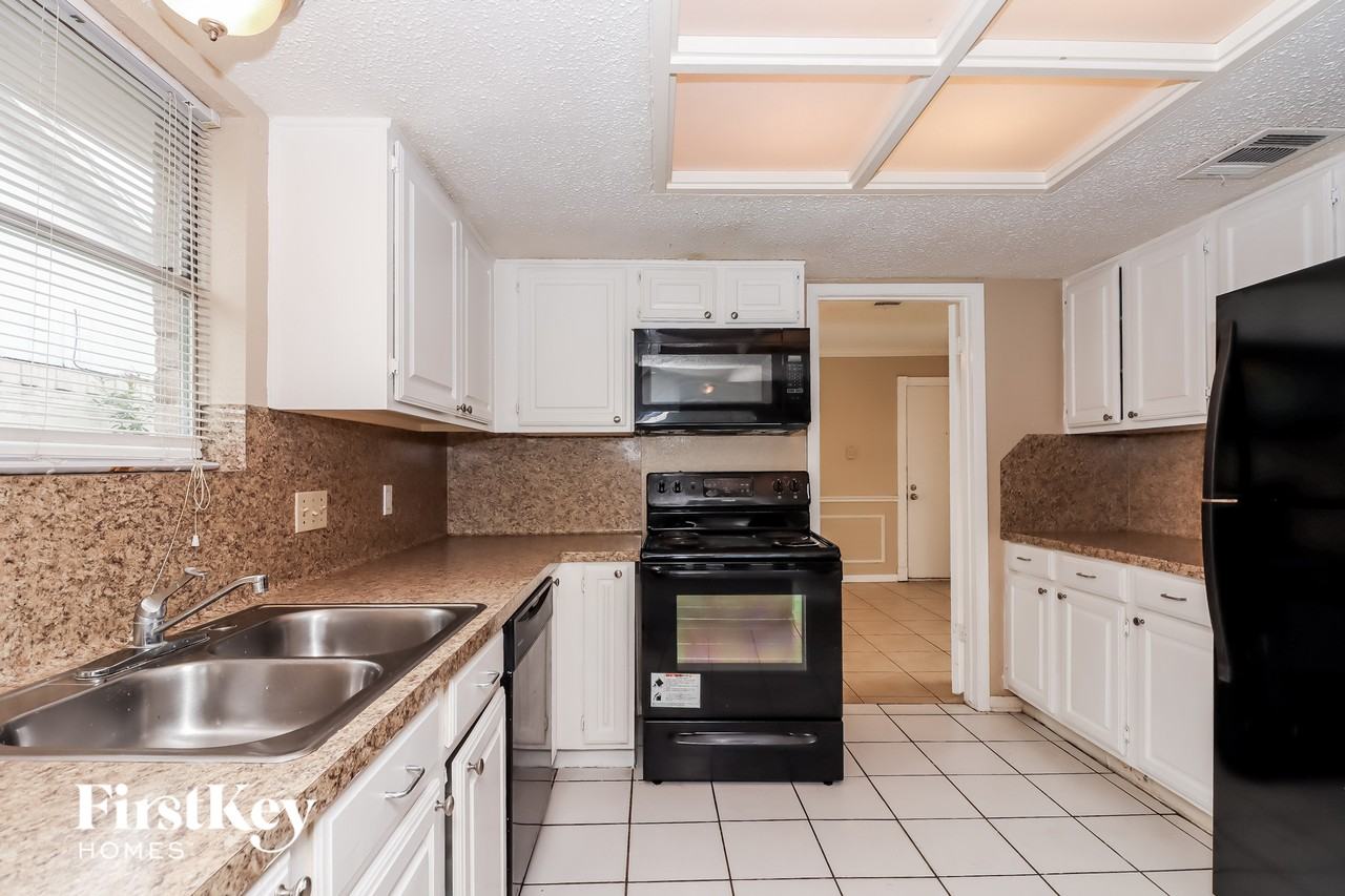 7431 Navidad Rd - Photo 7 of 15