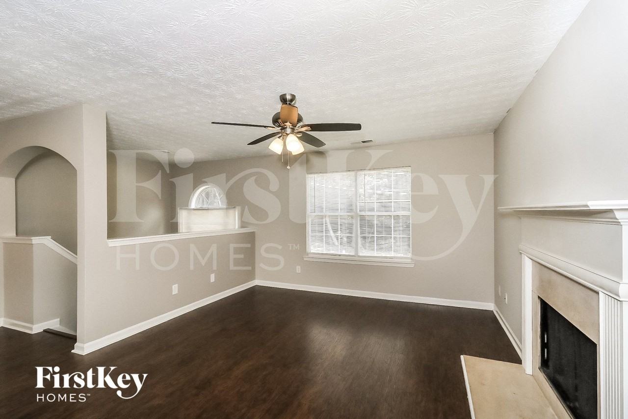 7050 Shenandoah Trl - Photo 3 of 15