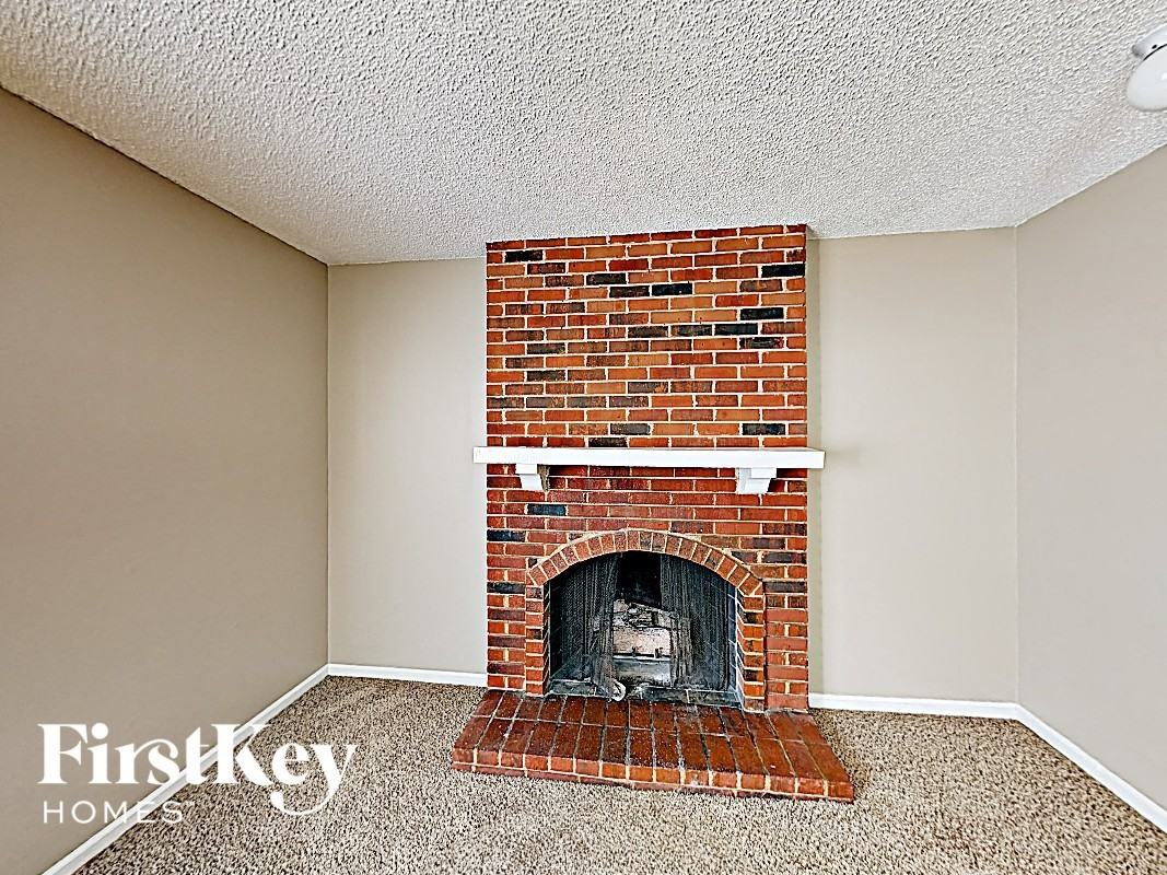 6832 Chilham Dr - Photo 7 of 18