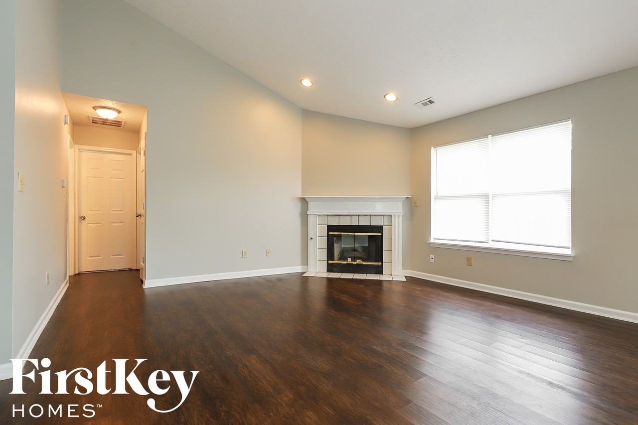 3809 Bonn Blvd - Photo 2 of 15