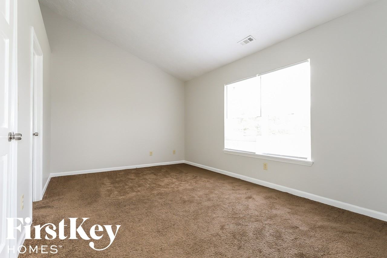 3809 Bonn Blvd - Photo 6 of 15