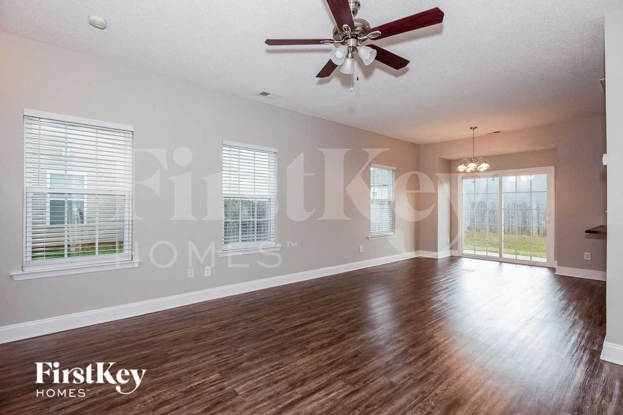 3240 Denali Ct - Photo 2 of 15