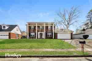 featured image of 2077 Oakvalley Rd