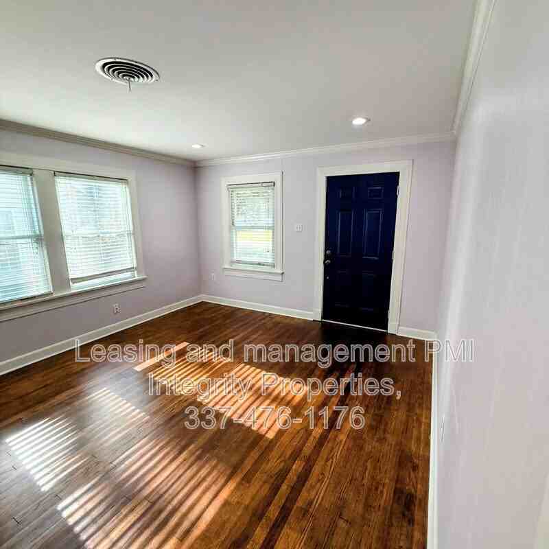 418 Delgado Dr - Photo 4 of 13